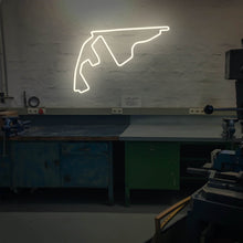 Lade das Bild in den Galerie-Viewer, Abu Dhabi Grand Prix Rennstrecke Neonschild