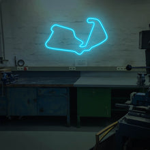 Lade das Bild in den Galerie-Viewer, Silverstone Grand Prix Rennstrecke Neonschild
